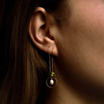 Believe in yourself. Oorbel - Groen met zoetwaterparel - shopvinoos