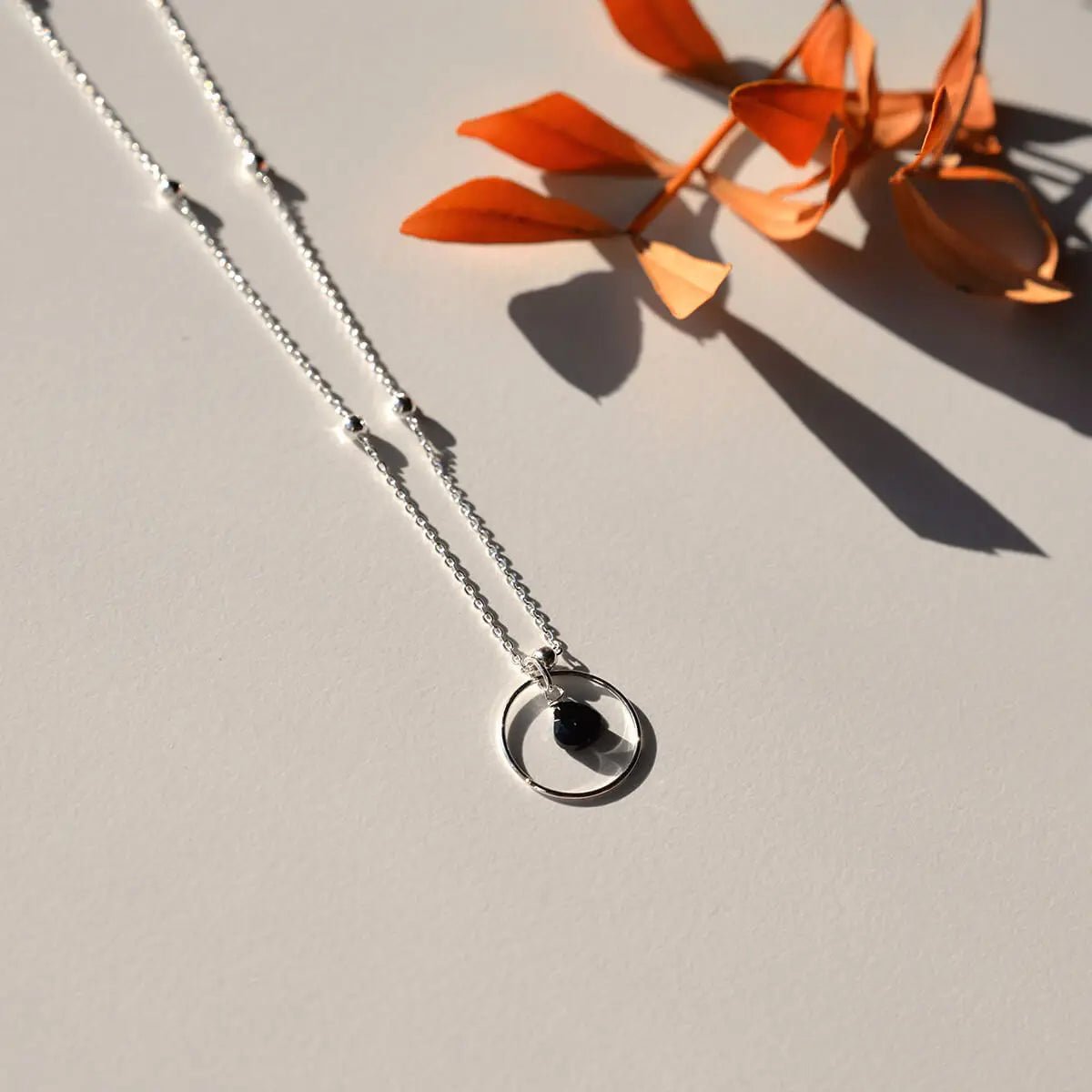 Ketting rond zilver zwart - big hug - shopvinoos