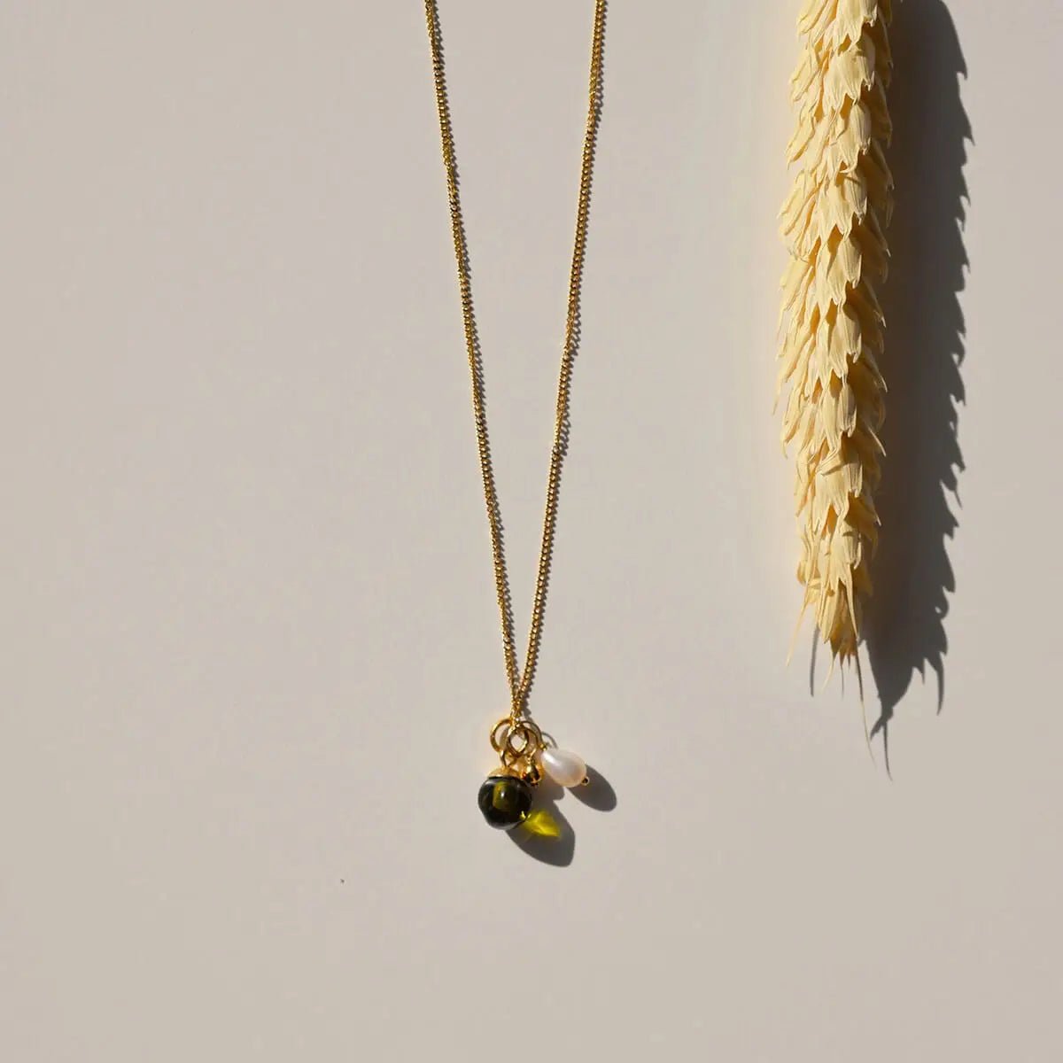 You are my universe. Bedelketting - Groen met bedels - shopvinoos